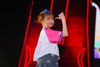 佐々木彩夏（撮影：上飯坂一）