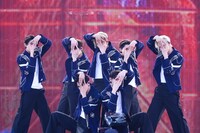 ENHYPEN。「ENHYPEN WORLD TOUR ‘WALK THE LINE’ IN JAPAN -SUMMER EDITION-」より。