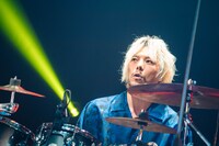 柴田昌輝（Dr）（撮影：森山学浩）