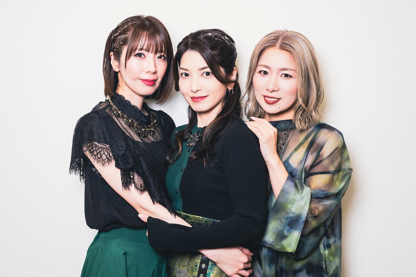 3人で期間限定の再結成を果たしたメロン記念日。左から村田めぐみ、柴田あゆみ、斉藤瞳。