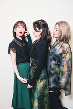 じゃれ合うメロン記念日。