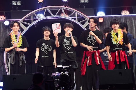 企画コーナーで優勝したARA!KAWAii トレーニング(田倉暉久、堀内結流、添田陵輔、新井椋清、河合彪雅)。(撮影:上溝恭香)