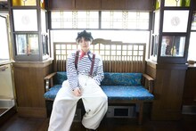 柏木悠1st写真集「19→20」より。（撮影：諸井純二）©︎KADOKAWA