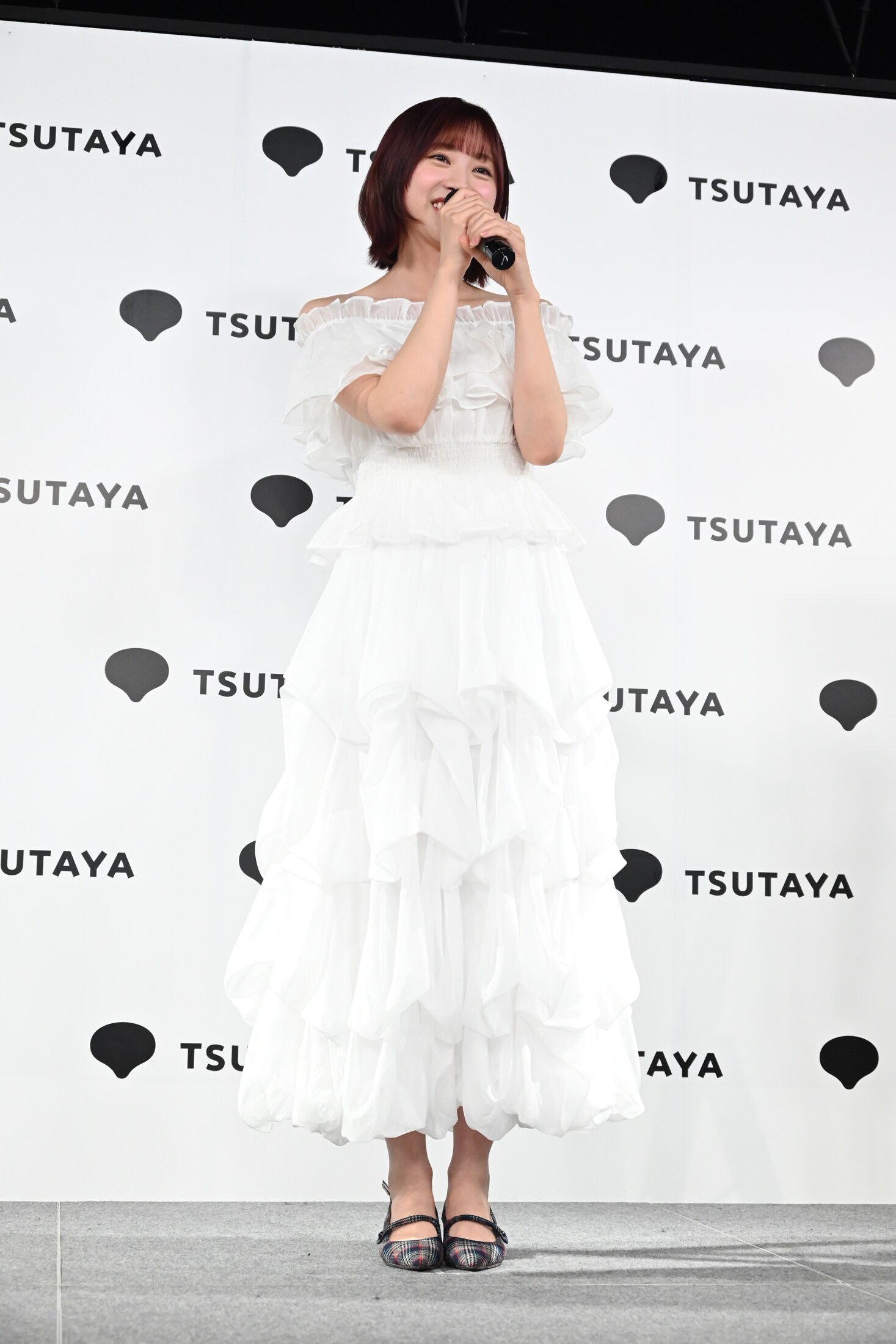 日向坂46富田鈴花の1st写真集は「安全運転！」卒業前ラスト記者会見で