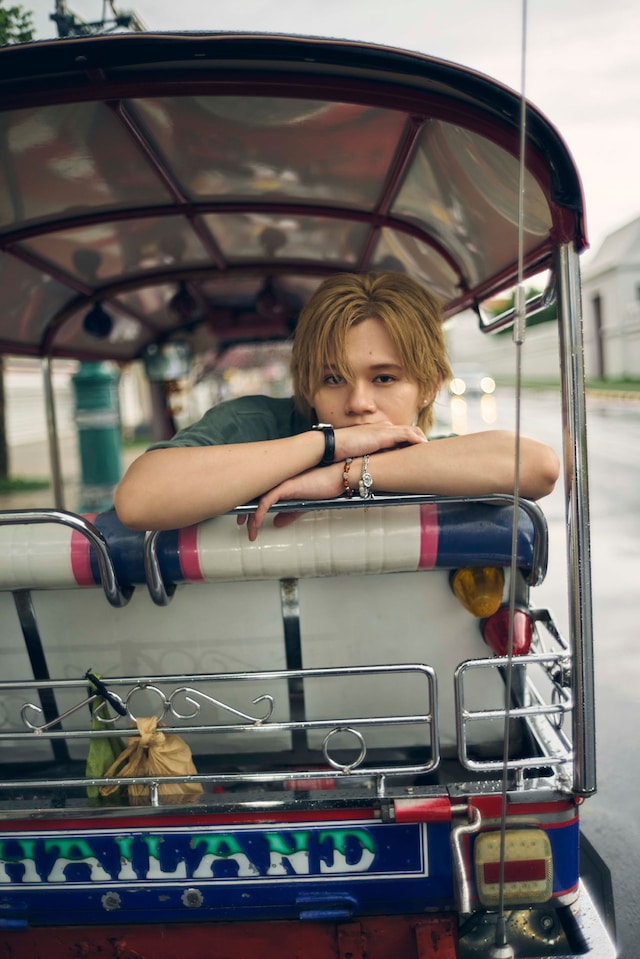 超特急カイ写真集「いま」表紙カット©︎SDP