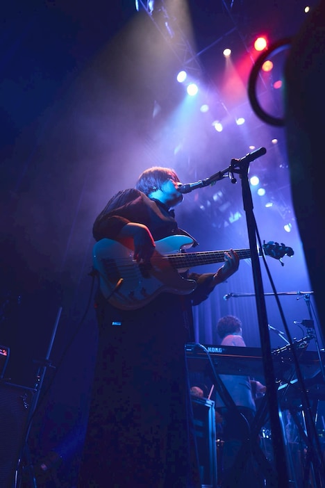 高野賢也(B, Cho)(撮影:酒井ダイスケ)