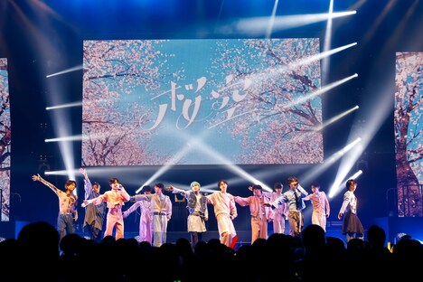 「桜空」のパフォーマンスの様子。（撮影：笹森健一）