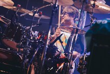 堀之内大介（Dr, Cho / Base Ball Bear）（撮影：タマイシンゴ）