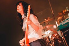 関根史織（B, Cho / Base Ball Bear）（撮影：タマイシンゴ）