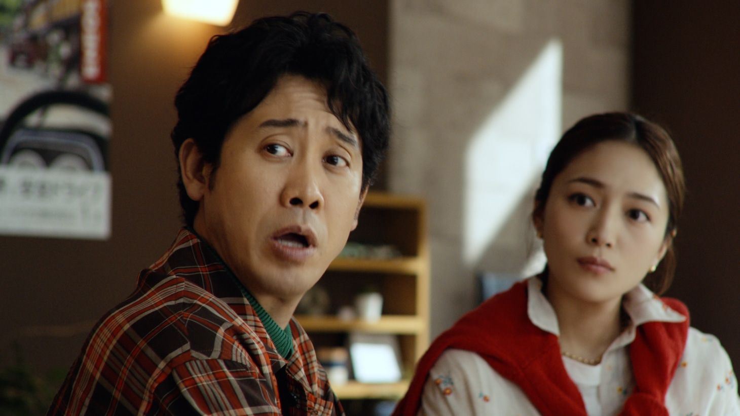 ENEOS公式アプリの新テレビCM「カーライフ○年生【マイカー】編」より。