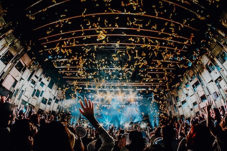 鈴木凌「Greeting Party Vol.1」の様子。