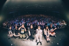 Base Ball BearとGalileo Galileiがライブハウスで再会、1年ぶり2度目の夏は“素の殴り合い”