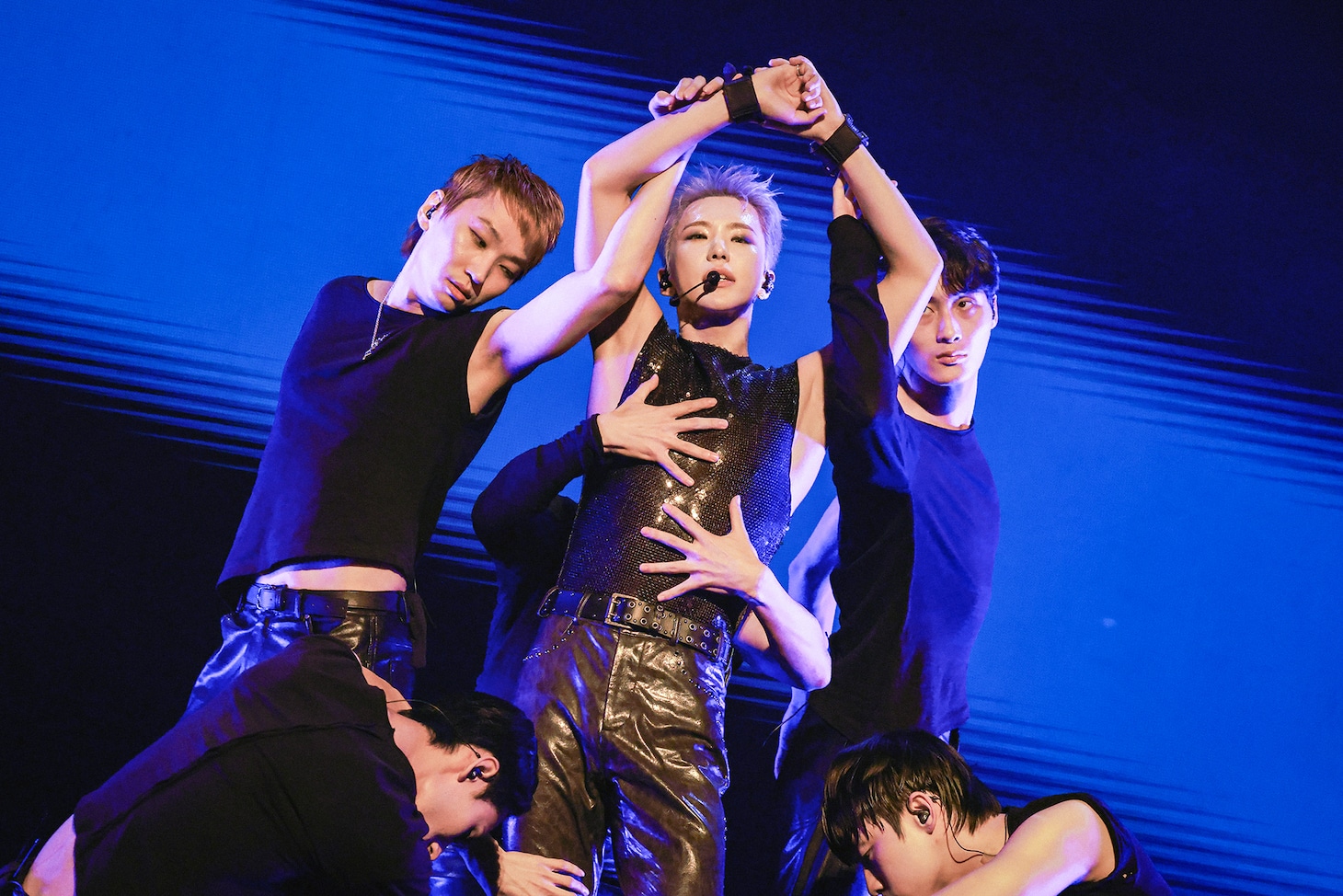 「Spider」をパフォーマンスするHOSHI。(P)&(C) PLEDIS Entertainment)