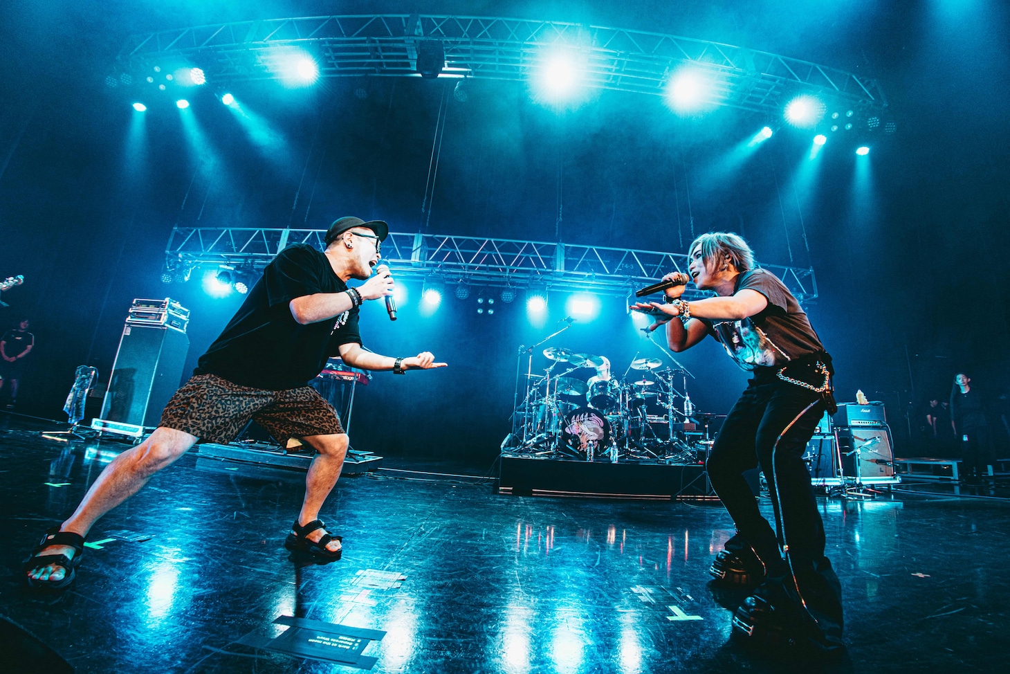 団長（NoGoD）と(sic)boy。