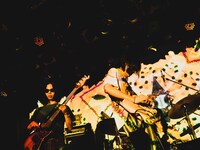 HAPPY（Photo by Kippei）