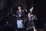 川島明と横田真悠。（撮影：上西由華）