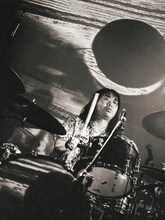 大内岳（Dr / Hedigan's）（Photo by Kippei）