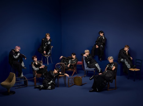 超特急。右から3番目がリョウガ。