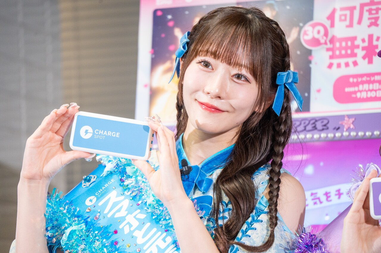真中まな - FRUITS ZIPPER仲川瑠夏、真中まな、早瀬ノエルが