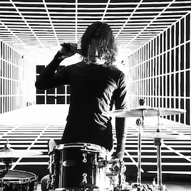 金子ノブアキ、夢を掴むために舞い上がる気高き魂への讃歌「Morpho Effect」発表