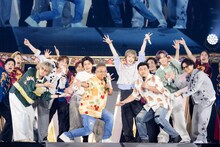 “マブダチ”のKis-My-Ft2とサンドウィッチマン。