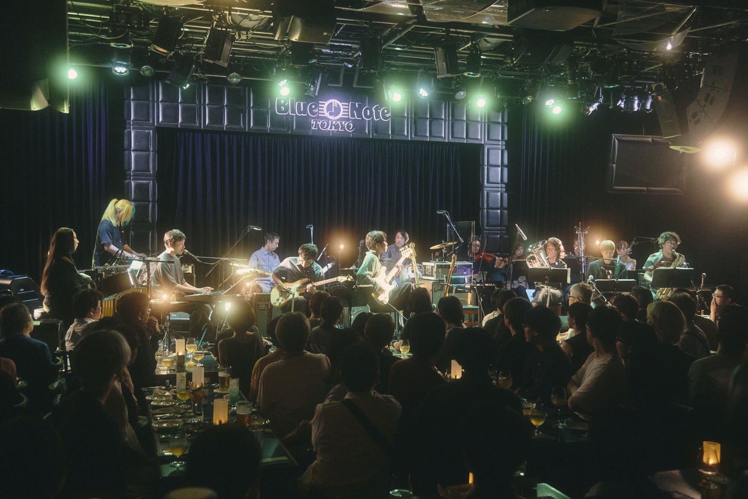 「蓮沼執太フィル × BNT 2025」の様子。（Photo by YUKI KAWASHIMA）