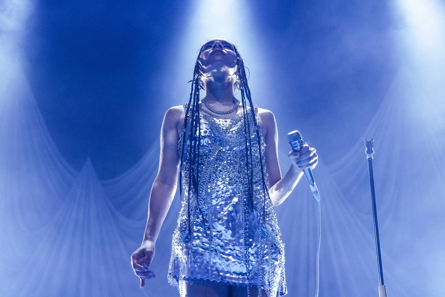 アヴちゃん（Vo）（撮影：森好弘）