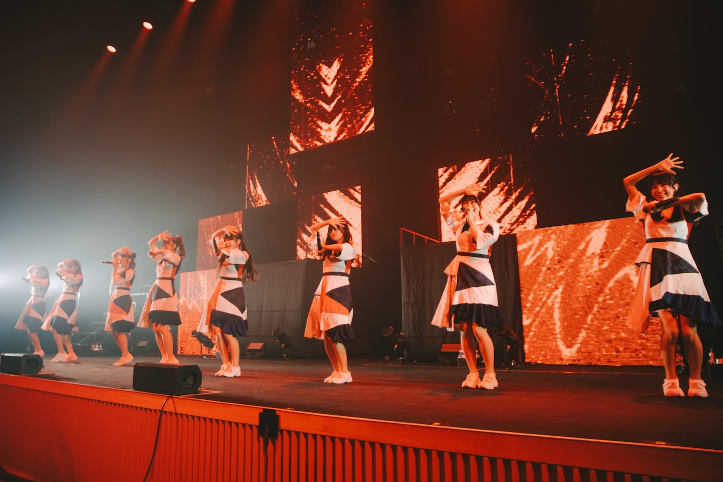 「ばってん少女隊10周年記念ライブ」の様子。（撮影：清水舞）