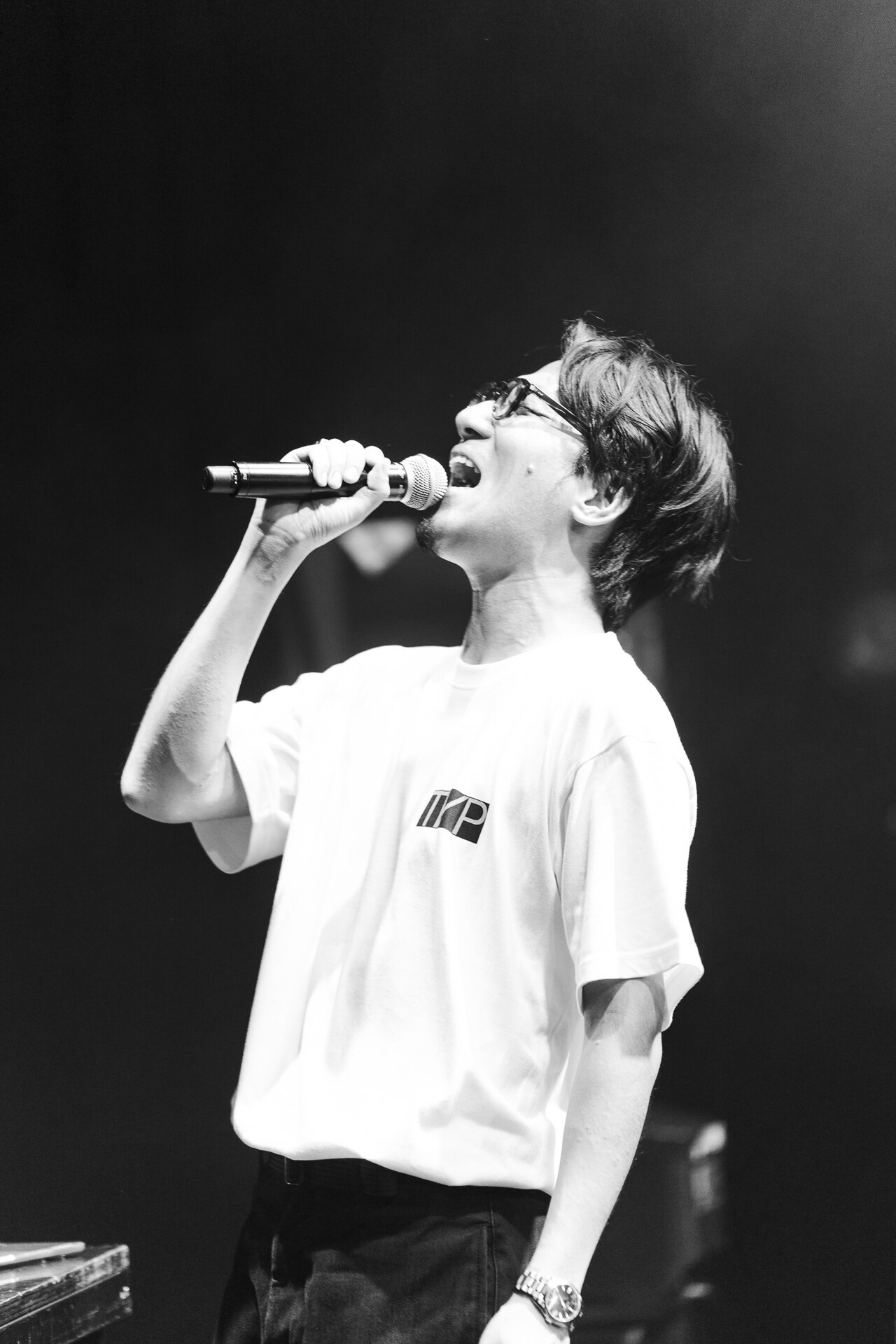 tofubeats × ピーナッツくん「TVP」大阪公演の様子。(撮影:船津 tofubeats × ピーナッツくん「TVP」大阪公演の様子。(撮影:船津