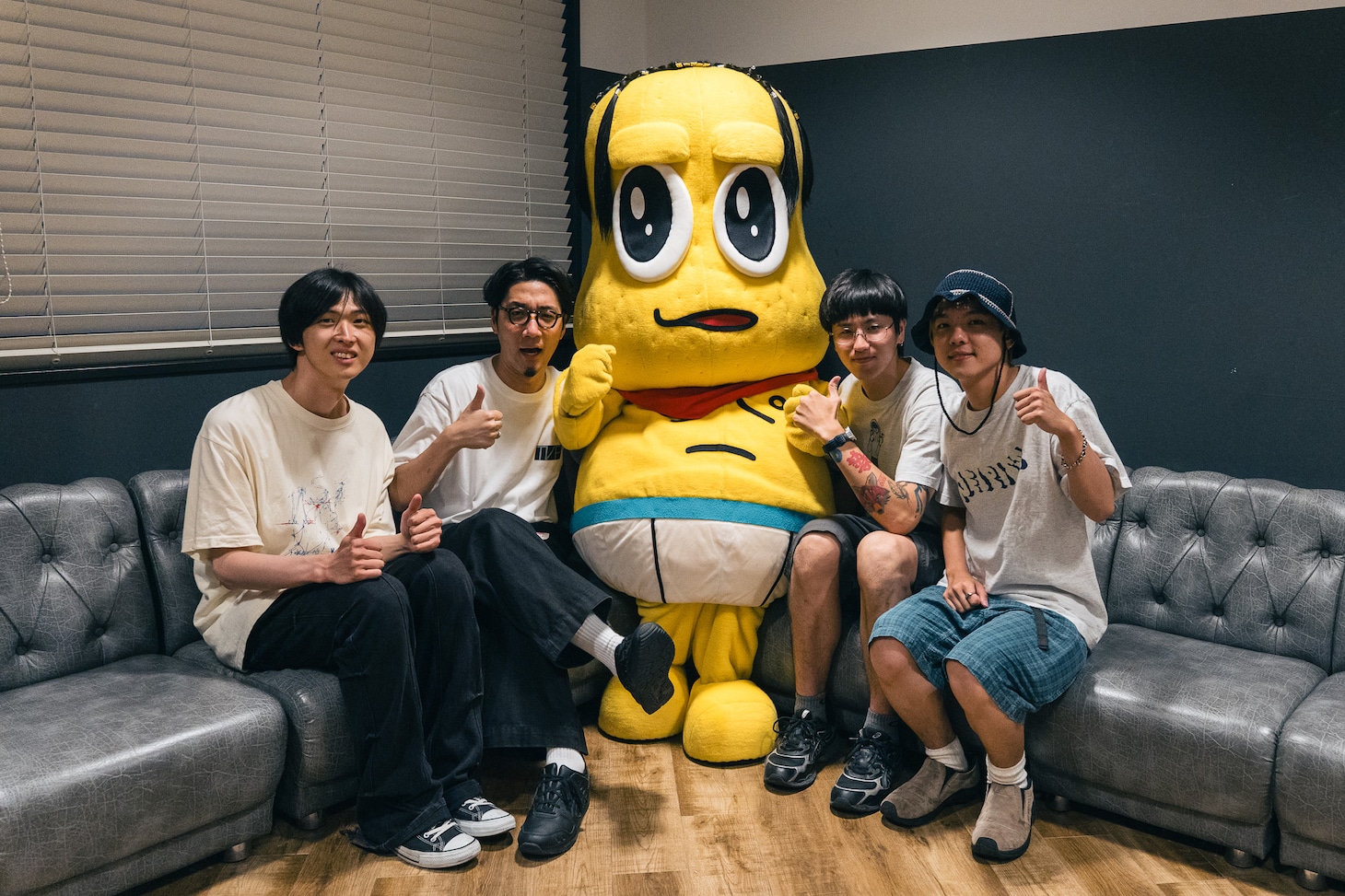 tofubeats × ピーナッツくん「TVP」大阪公演より。（撮影：船津晃一朗）