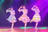 AKB48のパフォーマンスの様子。