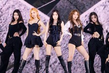 Red Velvet（撮影：田中聖太郎写真事務所）