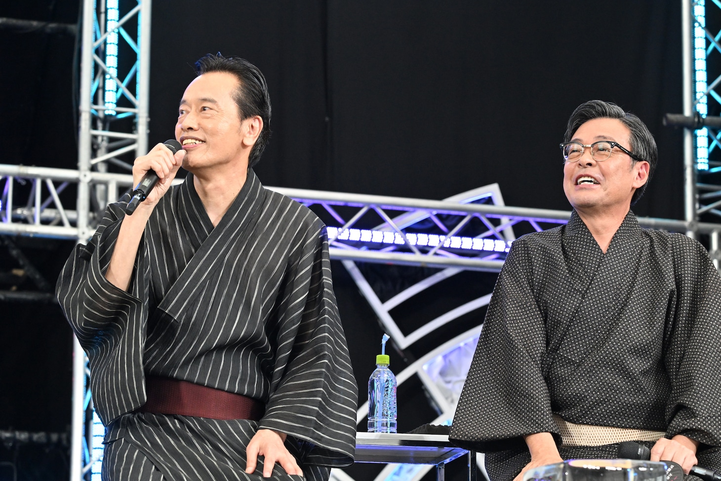 左から遠藤憲一、光石研。©テレビ朝日・東映