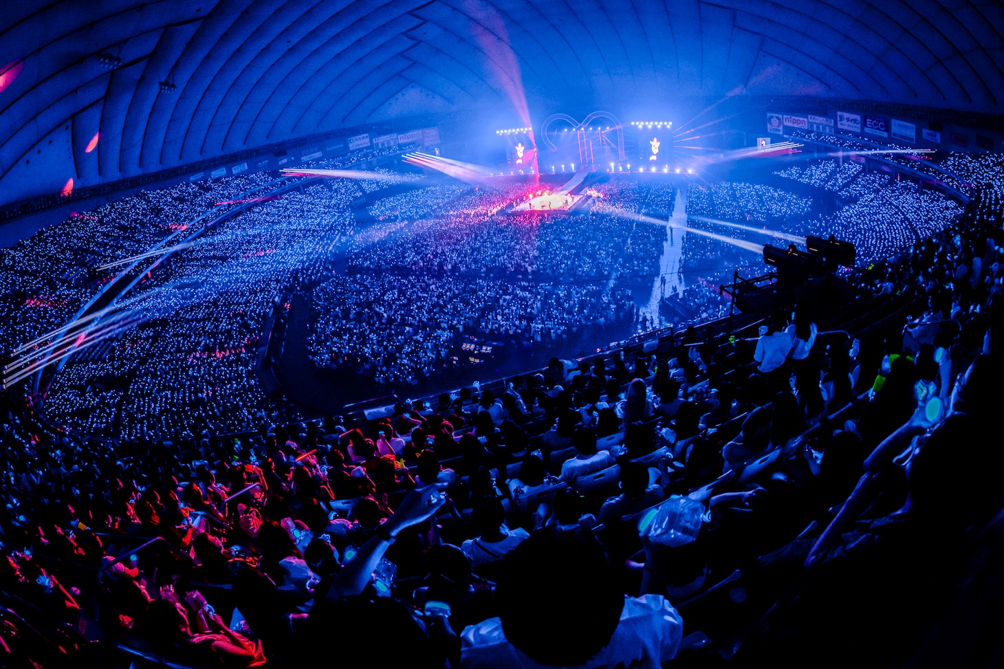 「SMTOWN LIVE 2025 in TOKYO」の様子。（撮影：田中聖太郎写真事務所）
