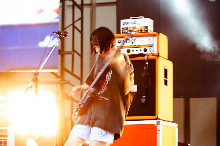 アユニ・D（B, Vo）（Photo by sotobayashi kenta）