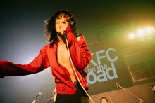 逸見亮太（Vo / the myeahns）（Photo by Emily Inoue）