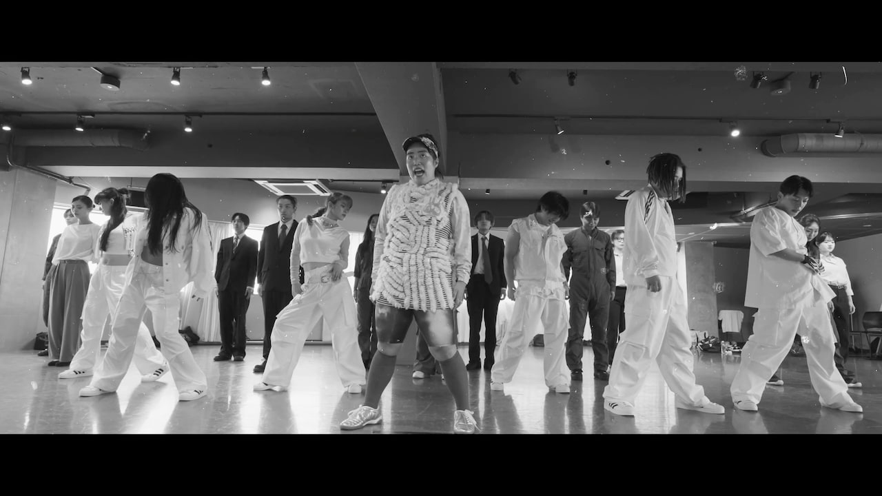 YURIYAN RETRIEVER「ミュージックステーション」ビハインド映像より。