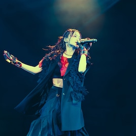 鞘師里保、ソロアーティストとしての余裕と深みを見せた「Too much!」ツアー東京公演