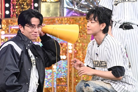 藤森慎吾（オリエンタルラジオ）と佐藤健。