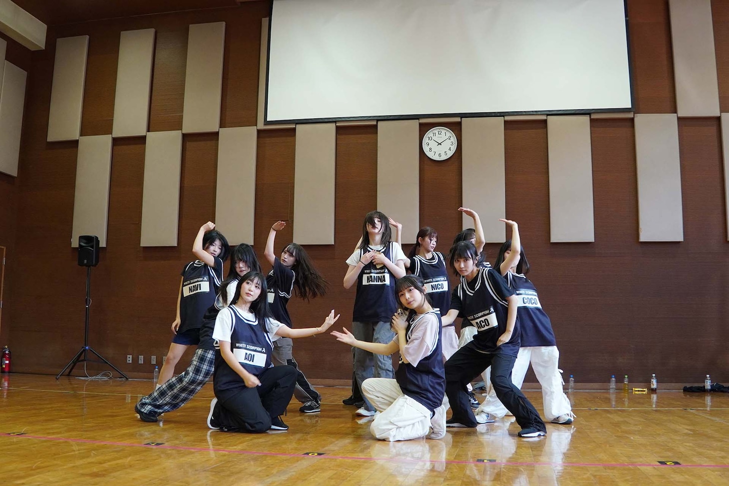 WHITE SCORPIONによる公開レッスンの様子。©OVERSE/KING RECORDS
