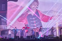 豪速球（写真は17日公演）