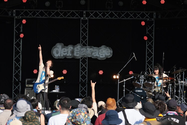 THE& ©RISING SUN ROCK FESTIVAL(撮影:山下恭子) - 石狩湾を熱狂で包んだ25回目の夜明け、「RISING ...