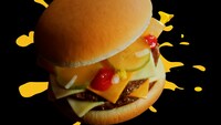 マクドナルドの新CM「LUNA CHEE」編より。