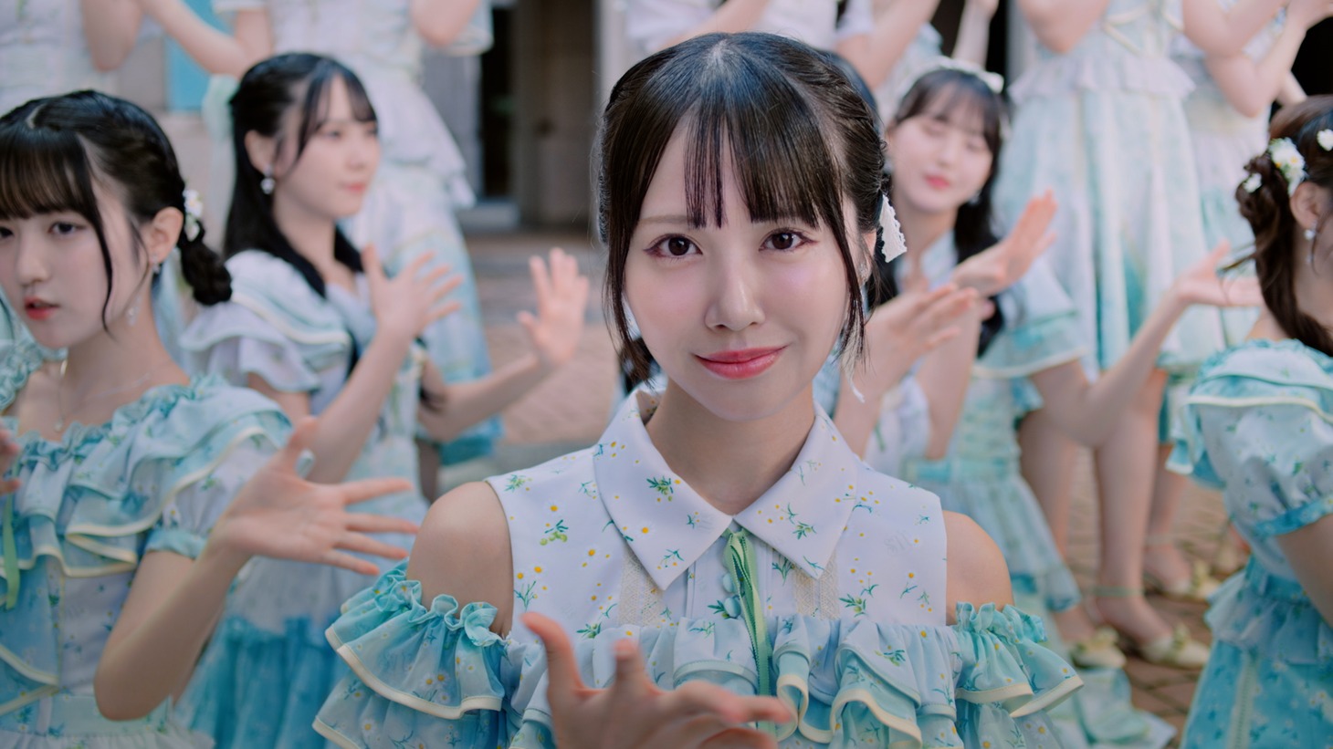 STU48「傷つくことが青春だ」MVより。©STU／KING RECORDS
