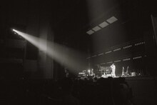 「Bialystocks 二人編成ツアー 2025」の様子。（撮影：小杉歩）