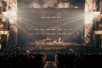 「Bialystocks 二人編成ツアー 2025」の様子。（撮影：小杉歩）