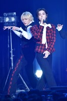 左からSUNGHO、LEEHAN。