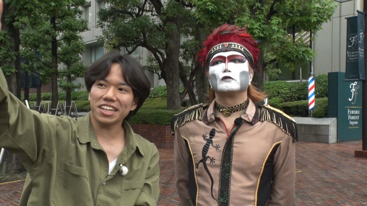 鈴木陽心とデーモン閣下（聖飢魔II）。©テレビ朝日