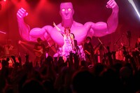 「なかねかなふるさと納税 ～完売したら、なかねが北海道まで行ってみんなのためにとうもろこしを収穫してくるライブ～」の様子。（Photo by "SUGI" Yuya Sugiura）