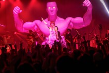 「なかねかなふるさと納税 ～完売したら、なかねが北海道まで行ってみんなのためにとうもろこしを収穫してくるライブ～」の様子。（Photo by "SUGI" Yuya Sugiura）